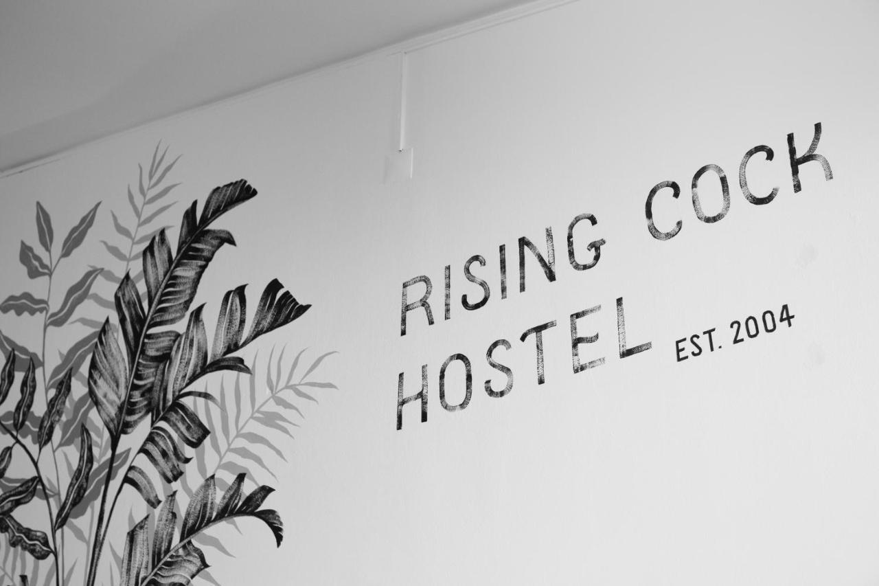 Rising Cock Party Hostel Lagos Exterior foto